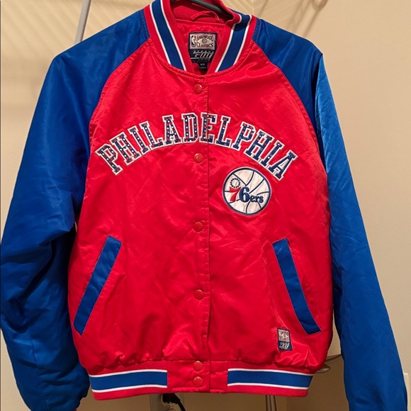 Philadelphia 76ers Red and Blue Jacket Sz M - Picture 2 of 7